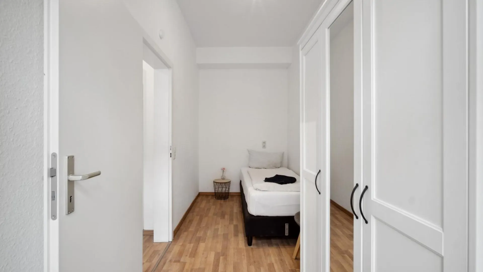 Home2Stay Apartmenthaus Dresden Germany