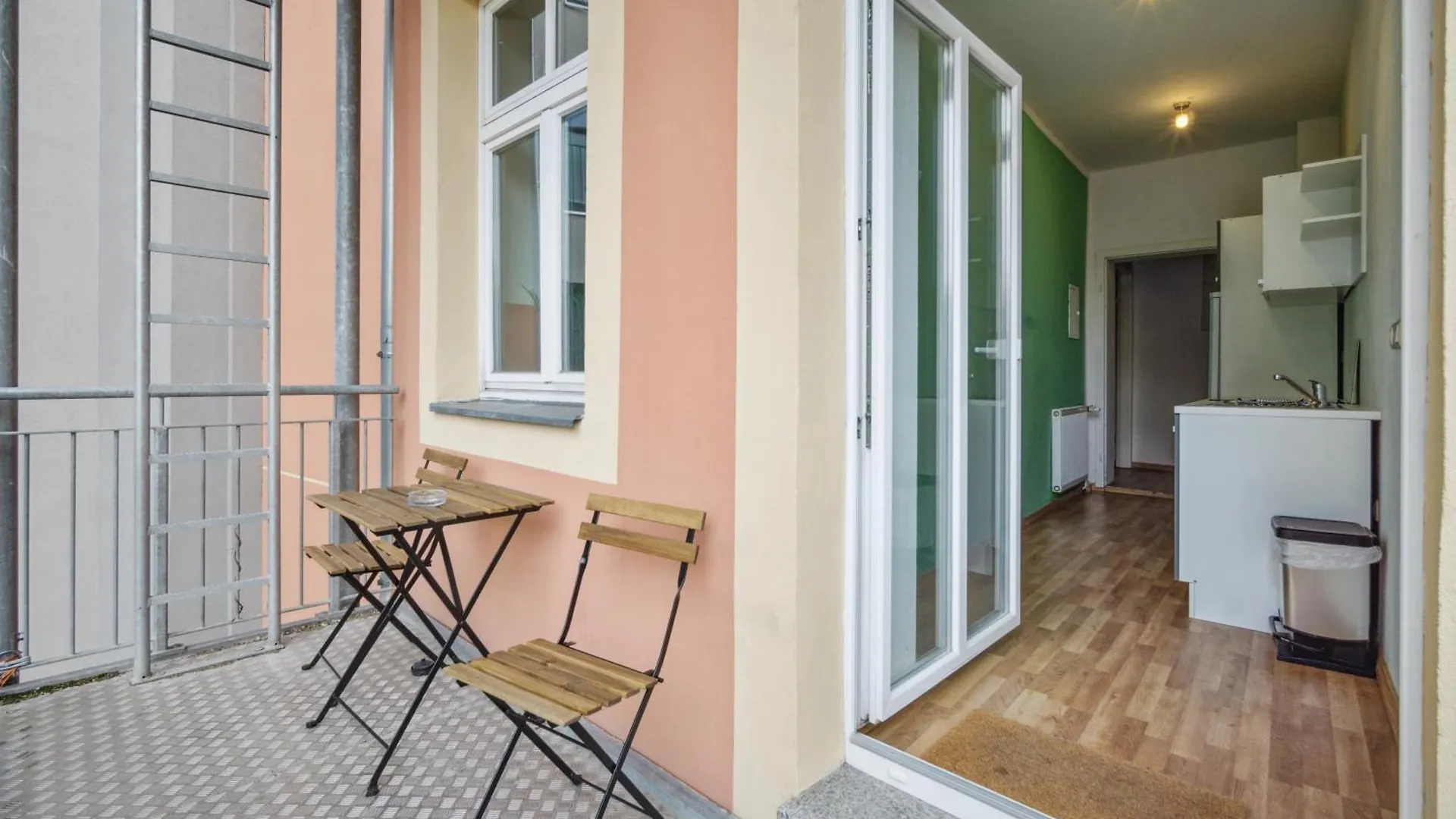 Home2Stay Apartmenthaus Dresden Apartment