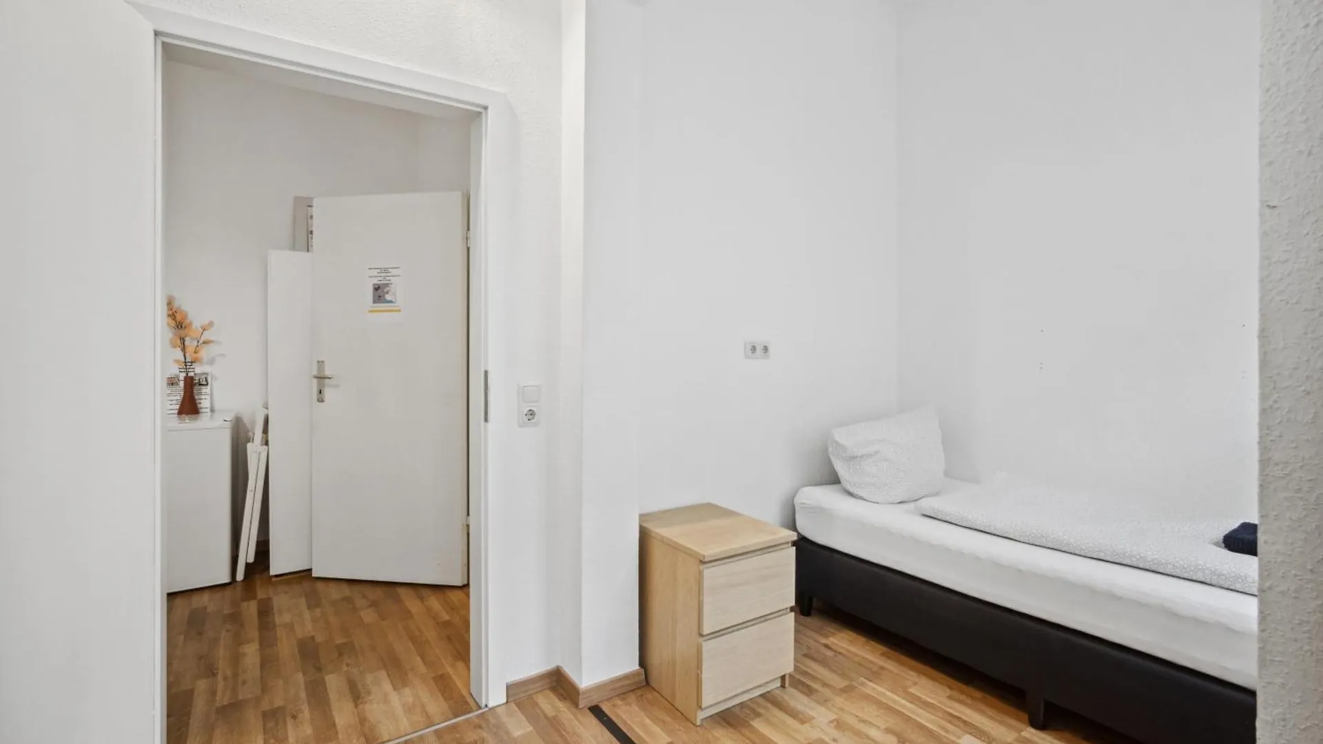 Home2Stay Apartmenthaus Dresden Germany
