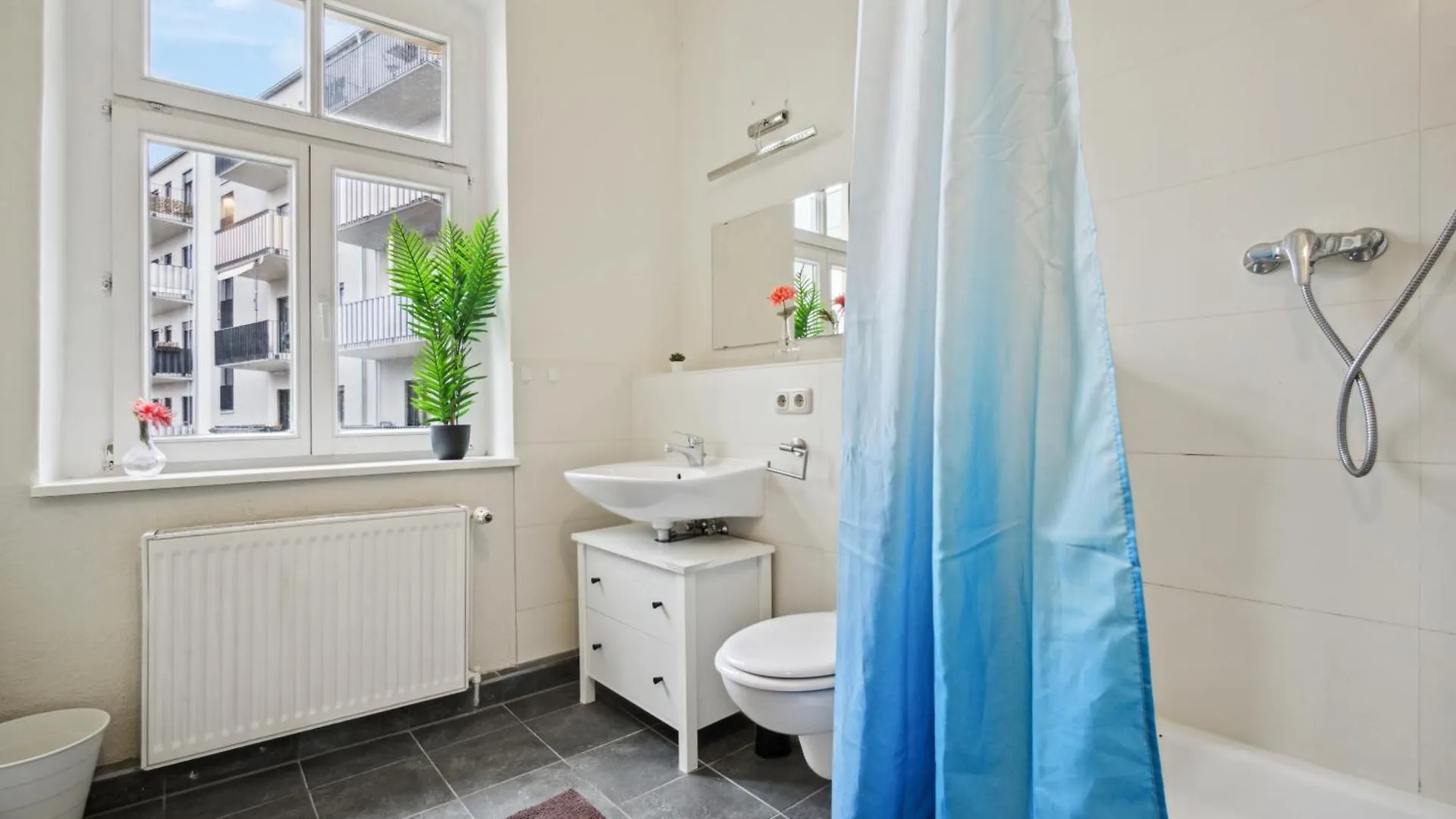 Home2Stay Apartmenthaus Dresden Germany