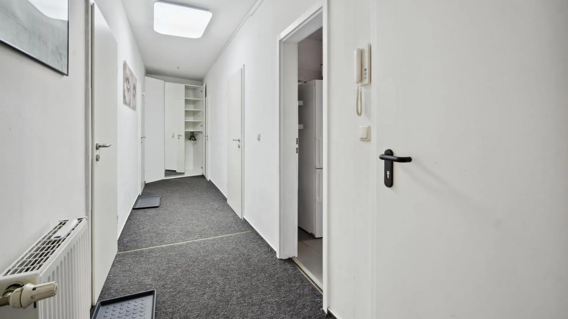 Home2Stay Apartmenthaus ドレスデン アパート